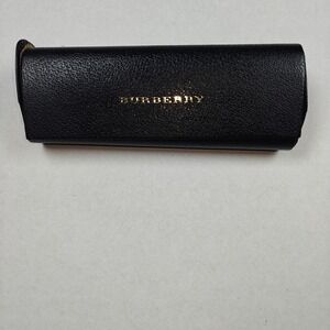 Burberry Eyeglass Case‎